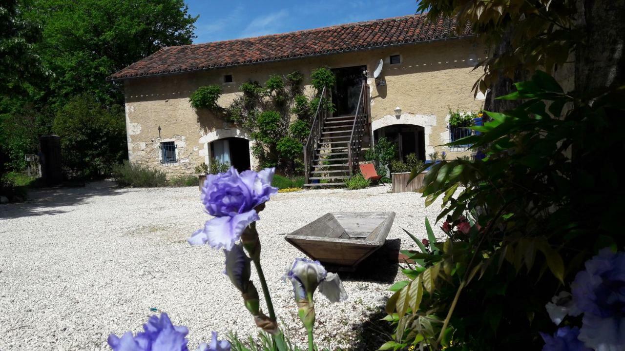 Les Vitarelles En Quercy Berganty Exteriör bild